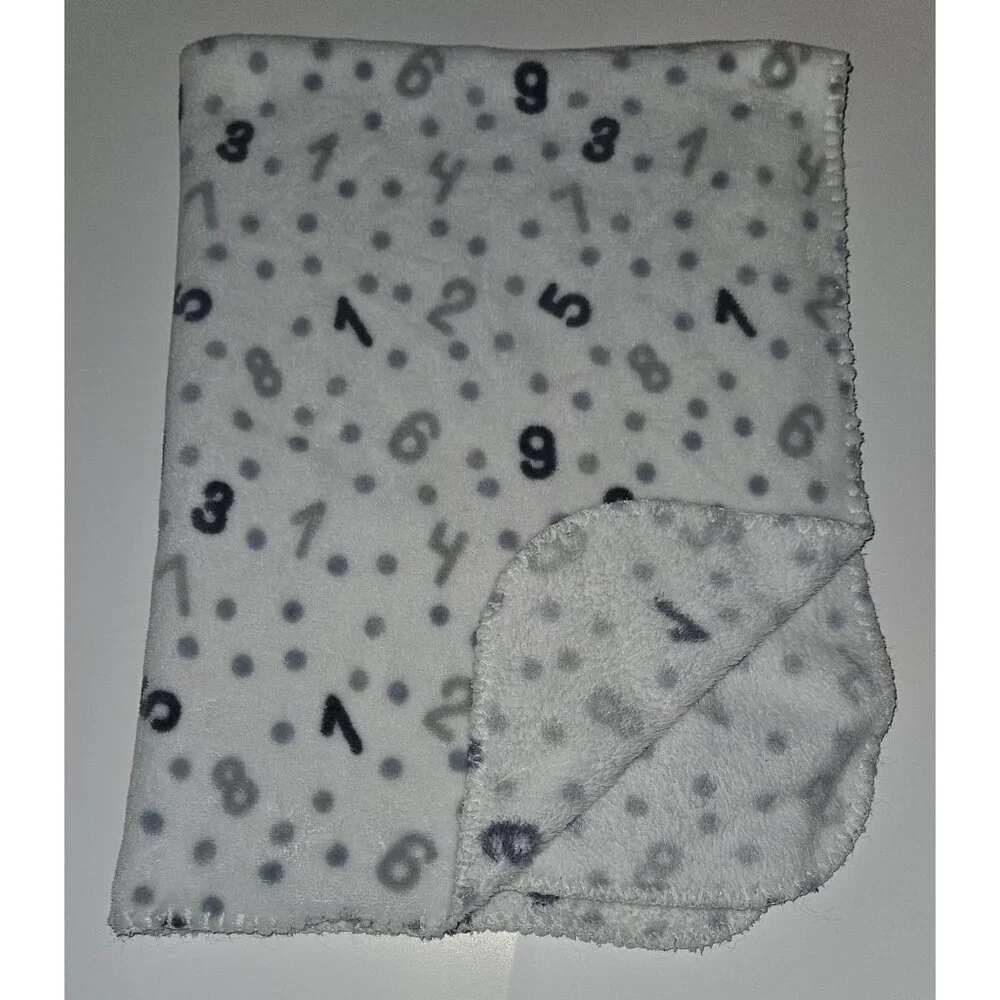 Manhattan Kids White Fleece Baby Blanket Gray Numbers Polka Dots 27